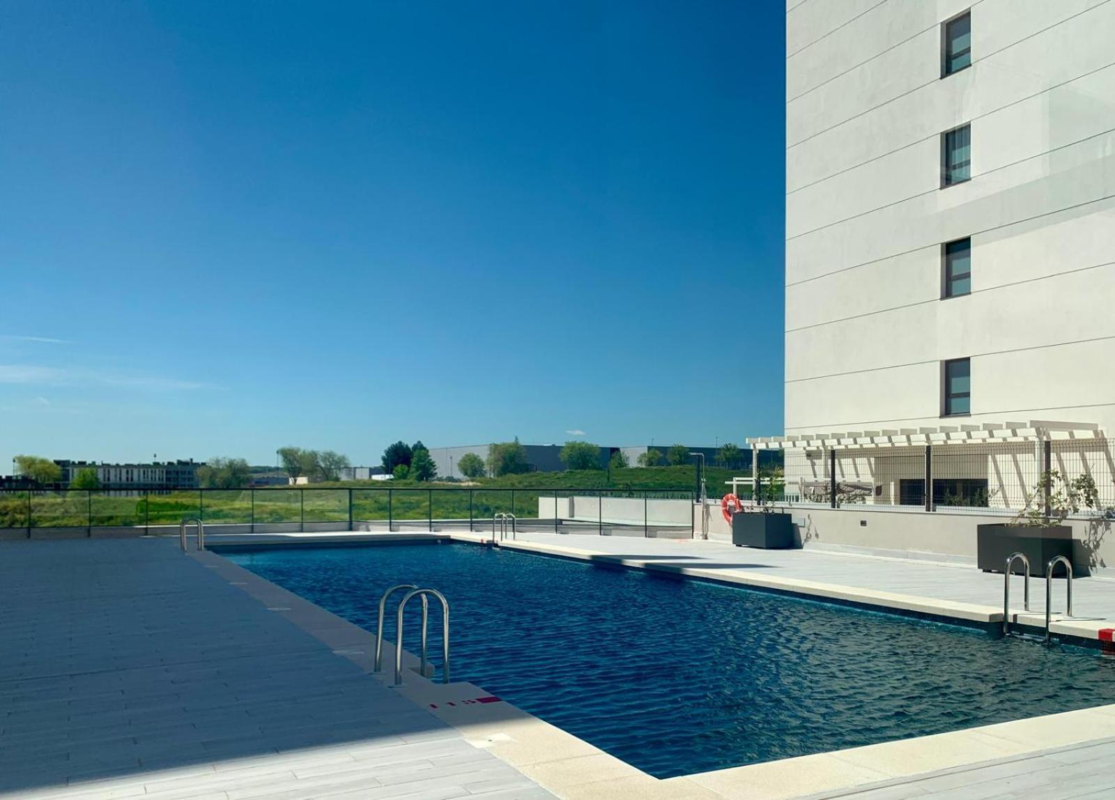 P3 Rivas Futura Apartment Luaran gambar